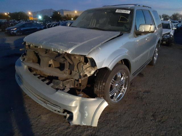 5LMFU28565LJ04856 - 2005 LINCOLN NAVIGATOR ლურჯი ფოტო 2