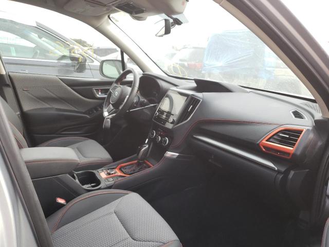 JF2SKAKC3KH488768 - 2019 SUBARU FORESTER S SILVER photo 5