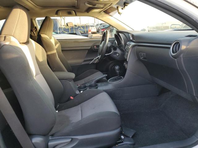JTKJF5C71F3095984 - 2015 TOYOTA SCION TC WHITE photo 5