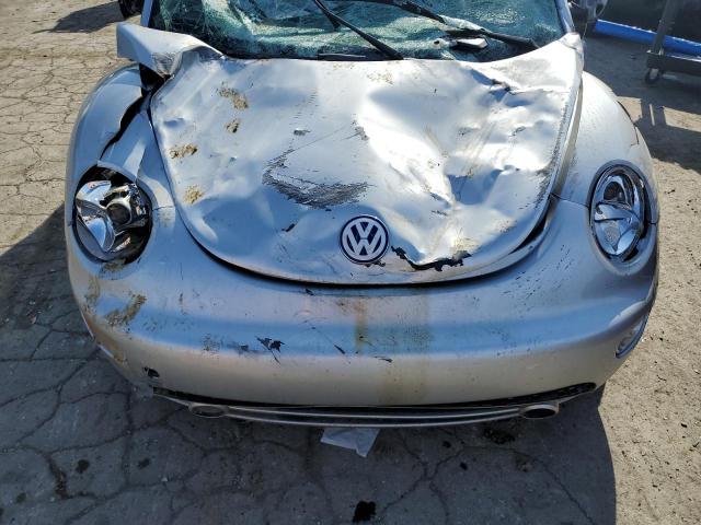 3VWCK21C04M400944 - 2004 VOLKSWAGEN NEW BEETLE 银色 照片 7