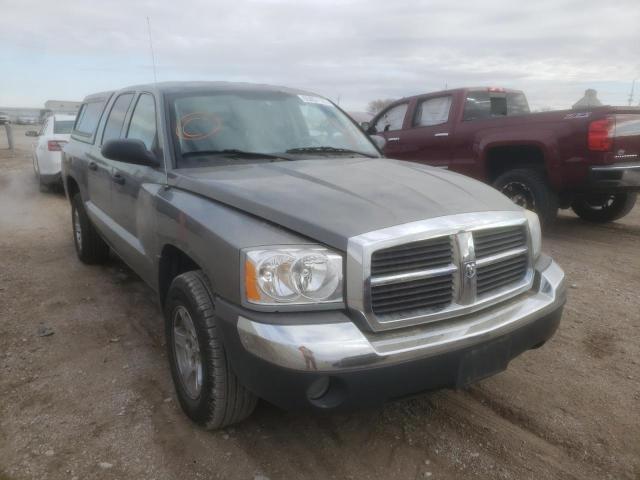 1D7HW48K85S201242 - 2005 DODGE DAKOTA QUA GRAY photo 1