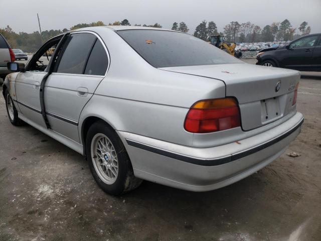 WBADM6342YGU11066 - 2000 BMW 528 I AUTO SILVER photo 3