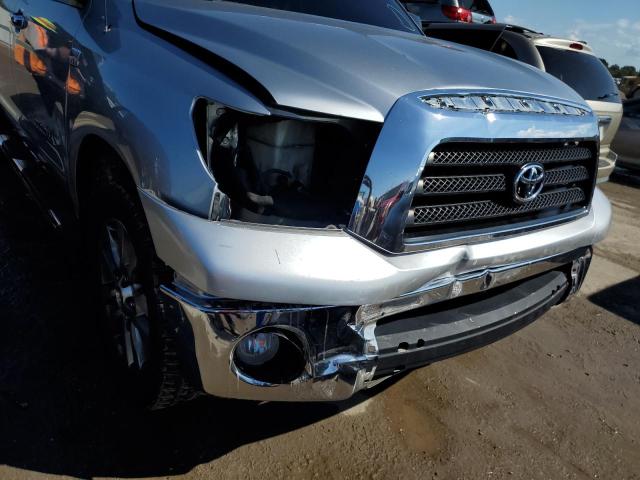 5TFRT54149X028449 - 2009 TOYOTA TUNDRA DOU GRAY photo 9