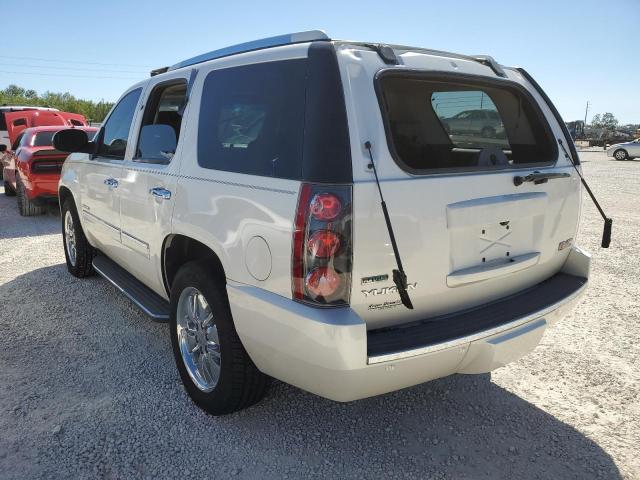 1GKUCEEF5AR102026 - 2010 GMC YUKON DENA WHITE photo 3