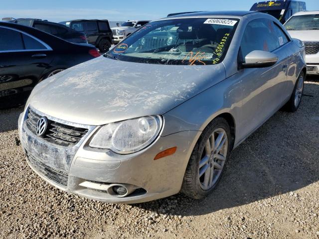 WVWFA71F09V018923 - 2009 VOLKSWAGEN EOS LUX Srebrny zdjęcie 2