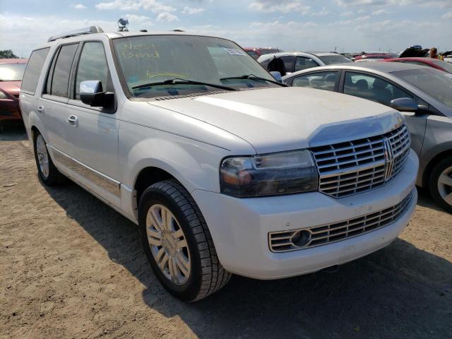 5LMJJ2J56BEJ02800 - 2011 LINCOLN NAVIGATOR 白色 照片 1