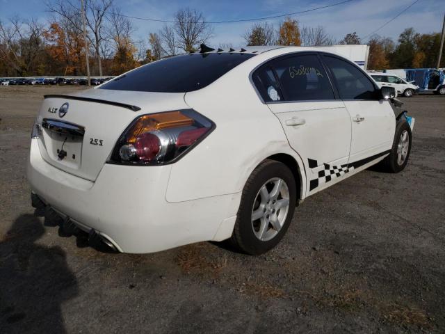 1N4AL2AP5BC156447 - 2011 NISSAN ALTIMA BAS WHITE photo 4