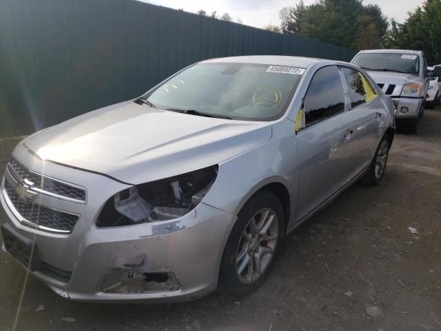 1G11D5RR2DF111765 - 2013 CHEVROLET MALIBU 1LT 银色 照片 9