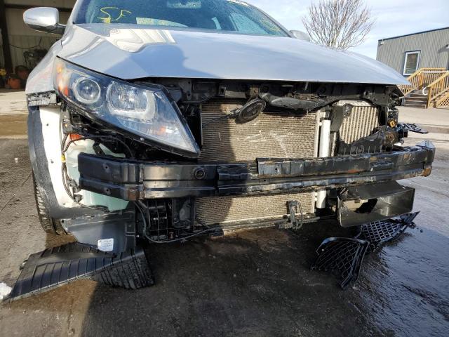 KNAGN4A69B5142215 - 2011 KIA OPTIMA EX SILVER photo 9