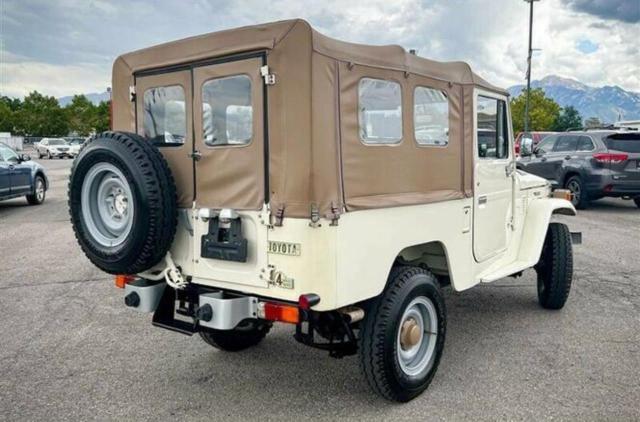 FJ4353819 - 1978 TOYOTA LANDCRUISE BEIGE photo 4