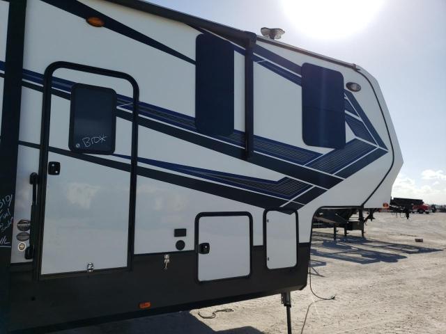 573FM4029J1206770 - 2018 GRAN 5TH WHEEL WHITE photo 5