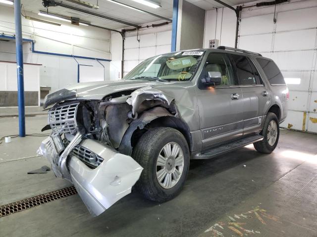 5LMFU28508LJ20619 - 2008 LINCOLN NAVIGATOR 银色 照片 2