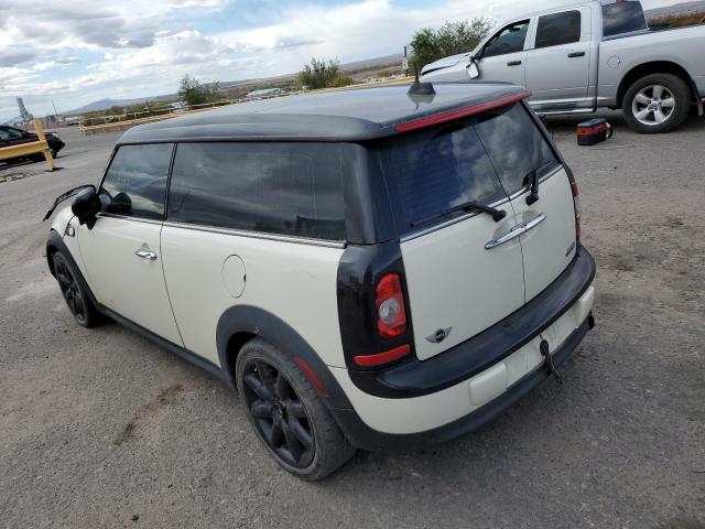 WMWML33569TX34846 - 2009 MINI COOPER CLU WHITE photo 3