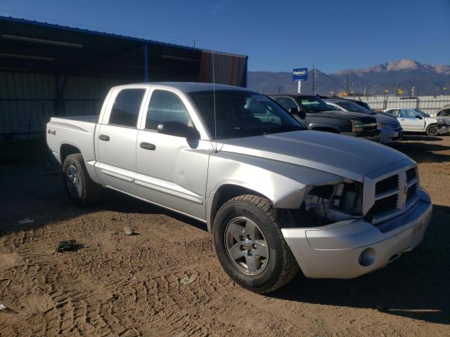 1D7HW48N16S655280 - 2006 DODGE DAKOTA QUA SILVER photo 1