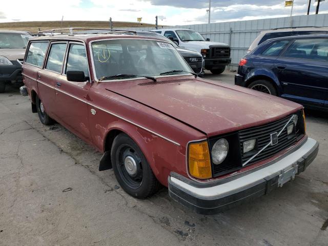 VC24545E1072810 - 1976 VOLVO 245 RED photo 1