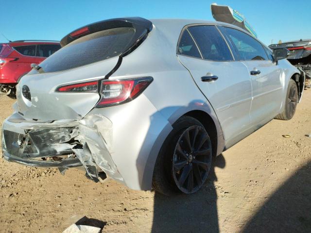 JTND4MBE9M3136567 - 2021 TOYOTA COROLLA SE SILVER photo 4