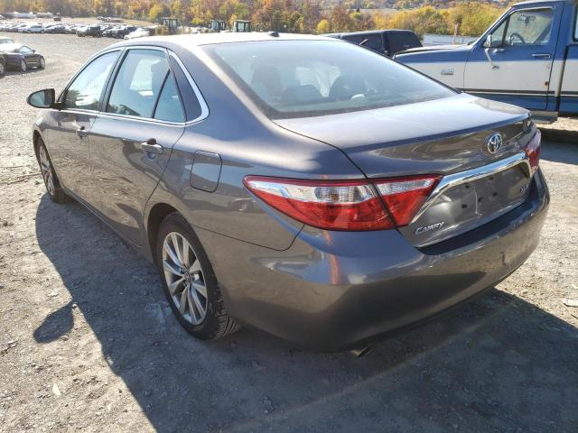 4T1BK1FK5HU578984 - 2017 TOYOTA CAMRY XSE GRAY photo 3