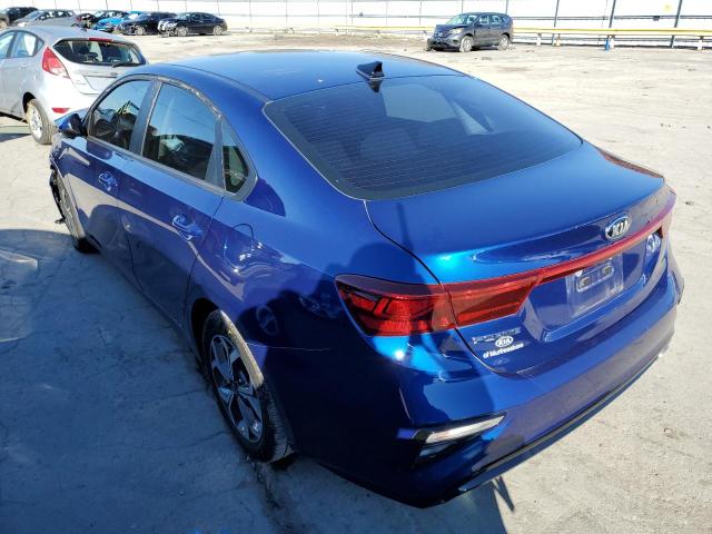 3KPF24AD6ME272823 - 2021 KIA FORTE FE BLUE photo 3