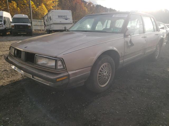 1G3CW54C4L4323395 - 1990 OLDSMOBILE 98 REGENCY GOLD photo 2