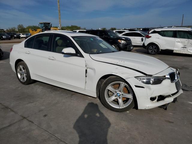 WBA3C3G5XENS67306 - 2014 BMW 320 I XDRI WHITE photo 4