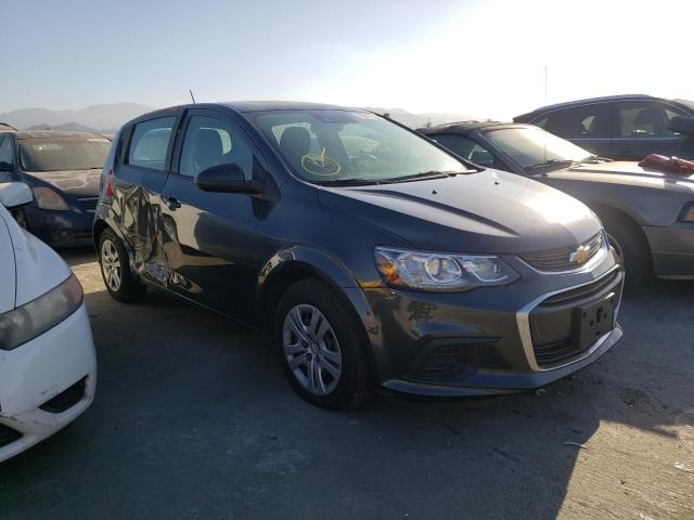 1G1JG6SB1L4134832 - 2020 CHEVROLET SONIC GRAY photo 4