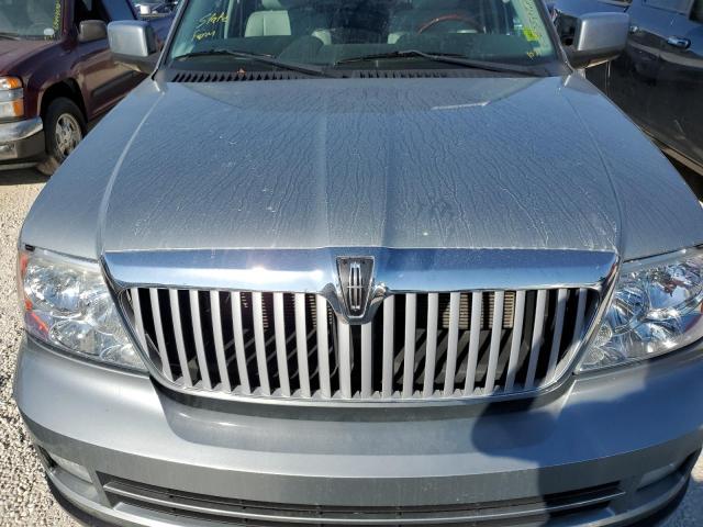 5LMFU28516LJ22568 - 2006 LINCOLN NAVIGATOR 银色 照片 7