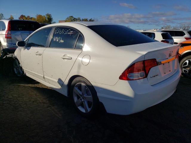 2HGFA1F62BH519768 - 2011 HONDA CIVIC LX-S أبيض صورة 3