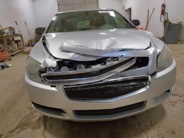 1G1ZB5E06AF171527 - 2010 CHEVROLET MALIBU LS SILVER photo 9