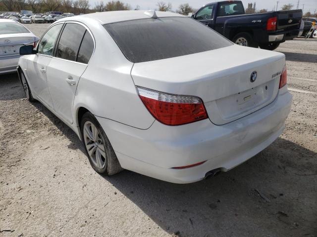 WBANV13549C154949 - 2009 BMW 528 XI WHITE photo 3