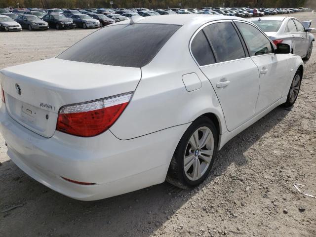 WBANV13549C154949 - 2009 BMW 528 XI WHITE photo 4