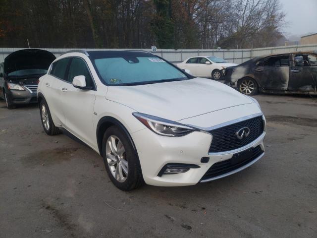 SJKCH5CP5HA019481 - 2017 INFINITI QX30 BASE WHITE photo 1