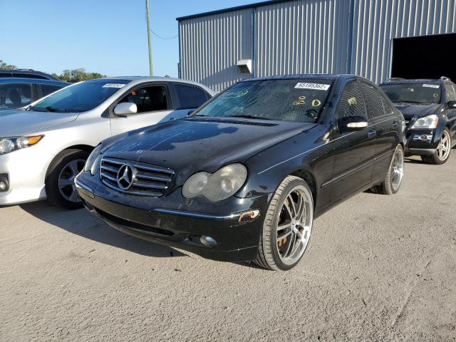 WDBRF61JX2F270531 - 2002 MERCEDES-BENZ C 240 BLACK photo 2