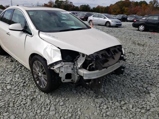 1G4PT5SV8E4126940 - 2014 BUICK VERANO PRE WHITE photo 9