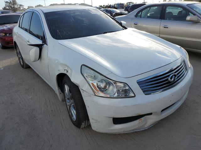 JNKCV61F09M358742 - 2009 INFINITI G37 WHITE photo 1