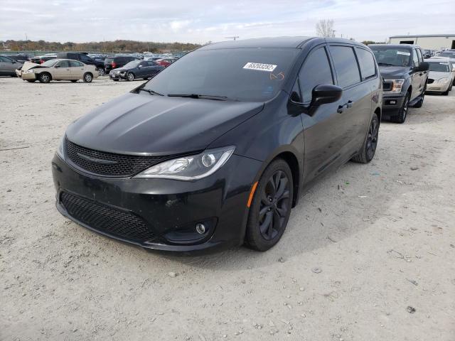 2C4RC1FG8JR234676 - 2018 CHRYSLER PACIFICA T BLACK photo 2