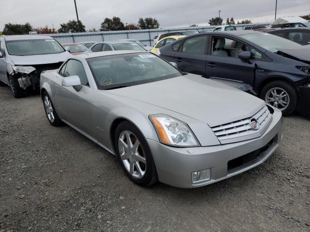 1G6YV36A765600681 - 2006 CADILLAC XLR SILVER photo 1