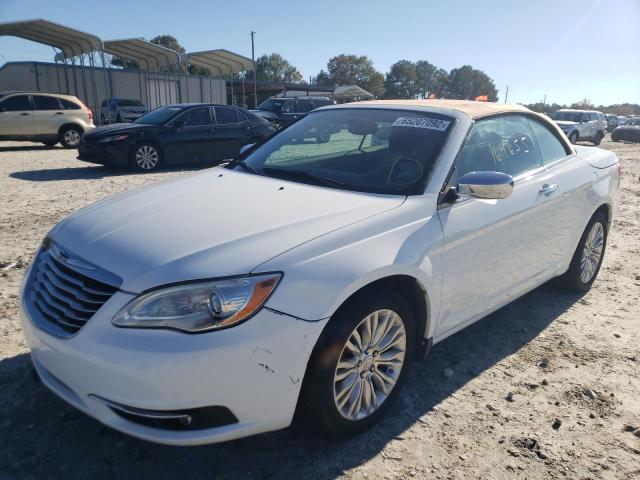 1C3BC7EG6BN599558 - 2011 CHRYSLER 200 LIMITE WHITE photo 2