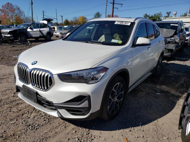 WBXJG9C06M5T99959 - 2021 BMW X1 XDRIVE2 WHITE photo 2