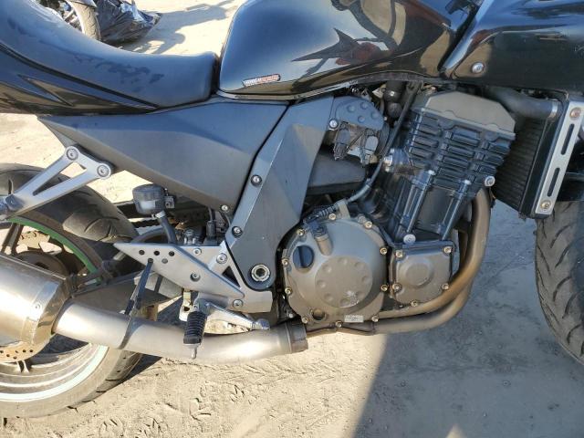 JKAZRDK166A005680 - 2006 KAWASAKI ZR750 K6F BLACK photo 7