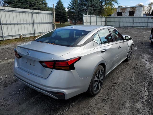 1N4BL4DV6NN316967 - 2022 NISSAN ALTIMA SV SILVER photo 4