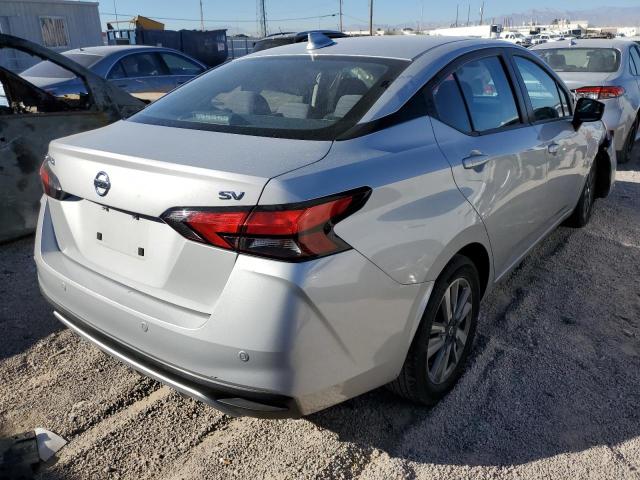 3N1CN8EV7LL853698 - 2020 NISSAN VERSA SV SILVER photo 4