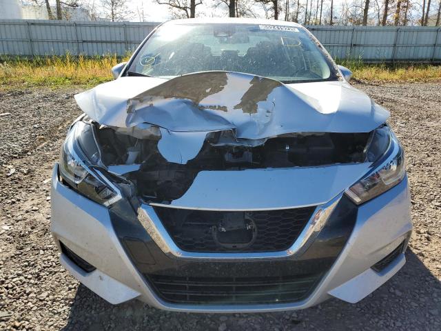 3N1CN8EV0ML881084 - 2021 NISSAN VERSA SV SILVER photo 9