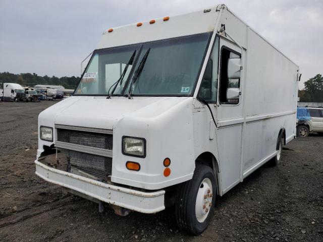 4UZAANBW31CJ35825 - 2001 FREIGHTLINER CHASSIS M WHITE photo 2