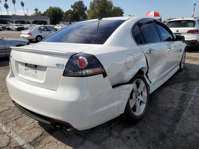 6G2EC57Y18L132630 - 2008 PONTIAC G8 GT WHITE photo 4