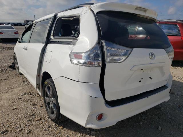 5TDXZ3DC1HS791738 - 2017 TOYOTA SIENNA SE WHITE photo 3