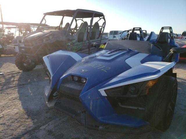 57XAAPFA9G7117157 - 2016 POLARIS SLINGSHOT BLUE photo 2