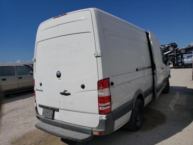 WDYPE845775166229 - 2007 FREIGHTLINER SPRINTER 2 WHITE photo 4