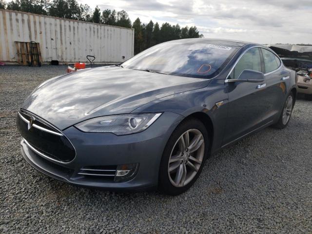 5YJSA1H15EFP40970 - 2014 TESLA MODEL S Gris foto 2
