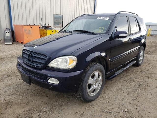 4JGAB54E32A319614 - 2002 MERCEDES-BENZ ML 320 BLUE photo 2