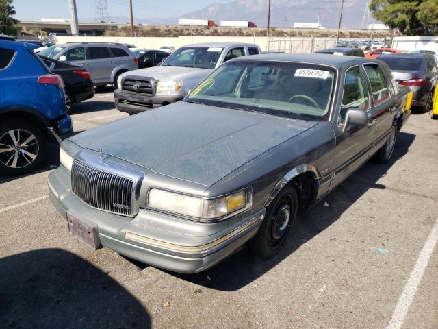 1LNLM82W1VY671800 - 1997 LINCOLN TOWN CAR S GRAY photo 2